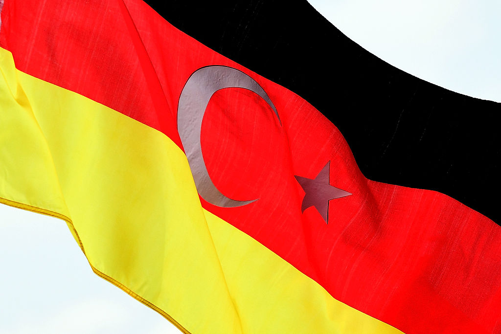De Maizière will Austragung innertürkischer Konflikte in Deutschland nicht dulden 