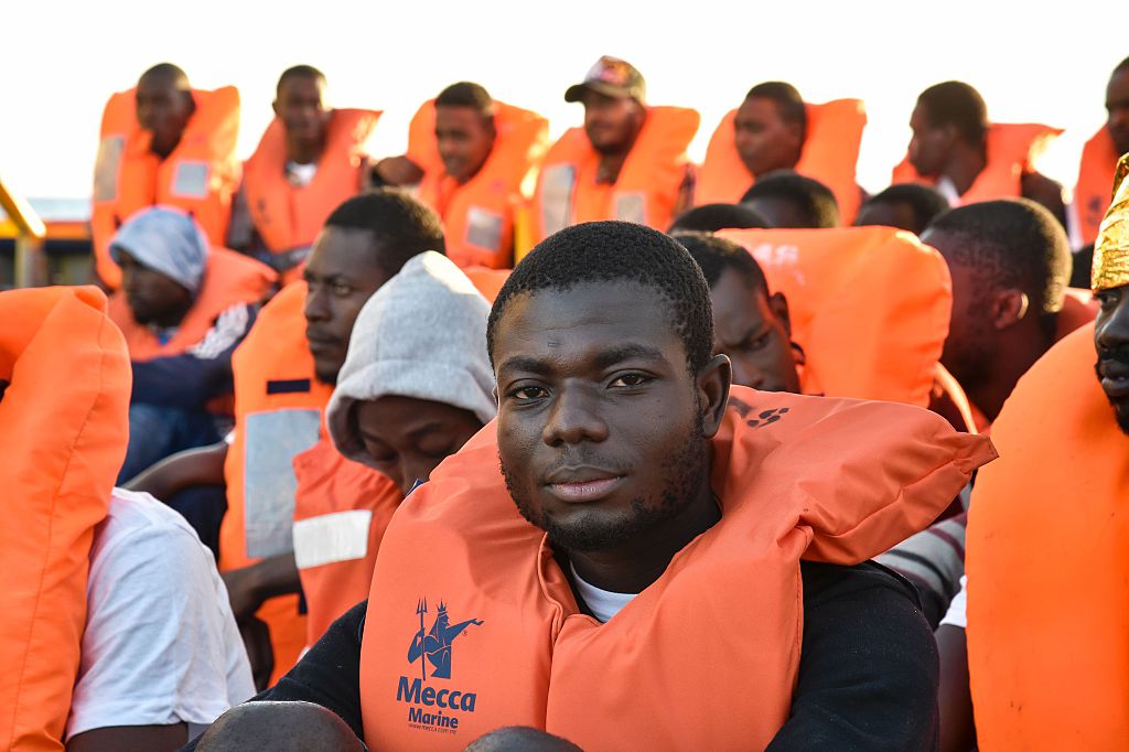 Mehr als 1400 Migranten in 24 Stunden aus Mittelmeer geholt