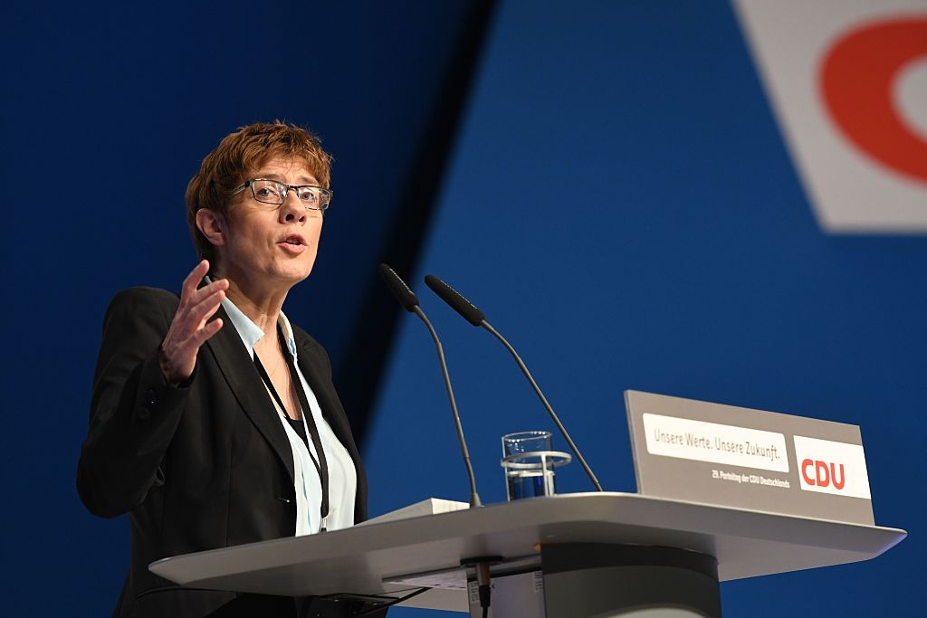 Saarländische Ministerpräsidentin Kramp-Karrenbauer stellt sich zur Wiederwahl