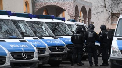 Razzia gegen mutmaßliche iranische Agenten