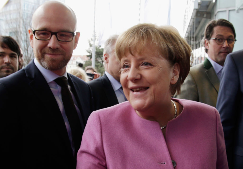 Spitzen von CSU und CSU erklären Merkel zur gemeinsamen Kanzlerkandidatin