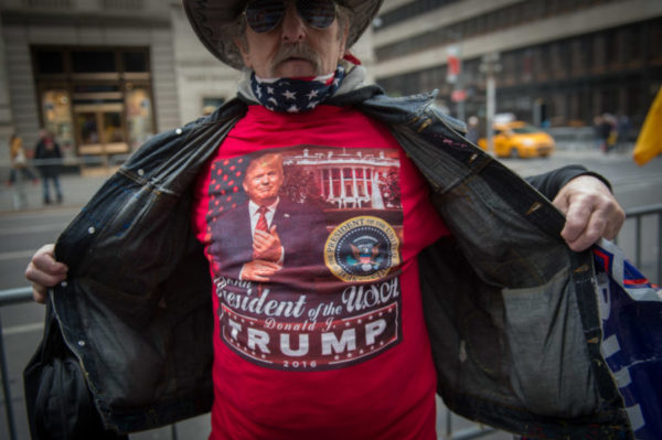 Proteste von Trump-Anhängern und -Gegnern vor dem Trump Tower in New York