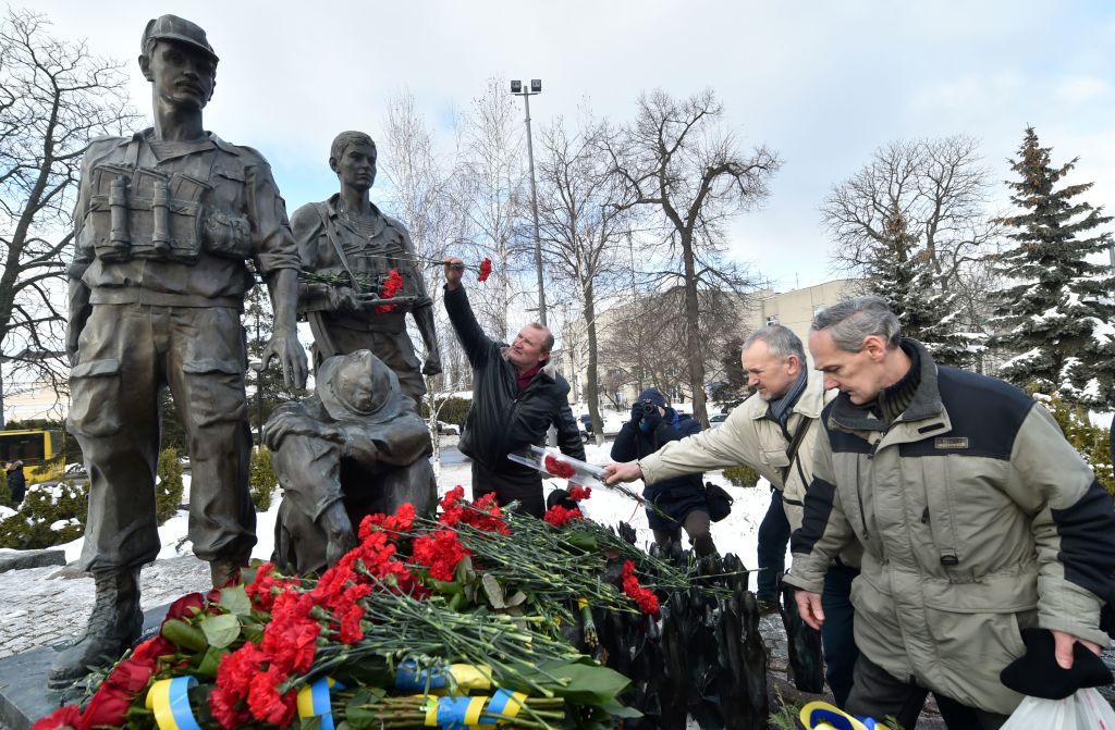 „Keine Glorifizierung“: Polen will sowjetische Denkmäler in früheren Atomwaffen-Bunker einlagern