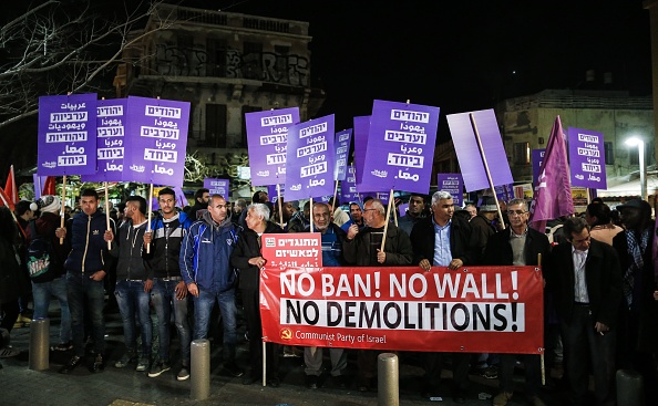 Israelische Araber und Juden protestieren gegen Abriss arabischer Häuser
