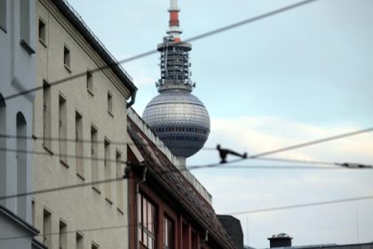 Ex-Stasi-Mitarbeiter erhält Bürgermedaille in Berlin
