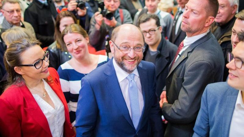 „Der Lack bei Frau Merkel ist ab, Martin Schulz kann sie schlagen“ – SPD steigt in der Wählergunst