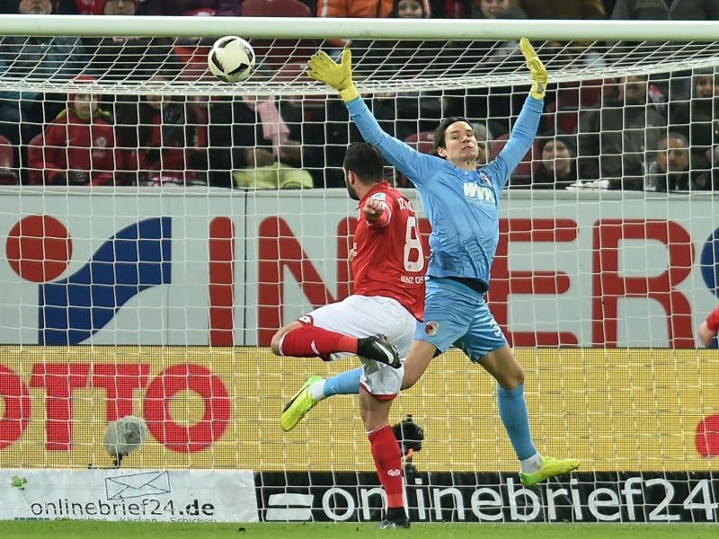 Mainz feiert 2:0-Sieg gegen schwache Augsburger