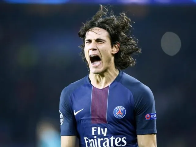 Der Pariser Edinson Cavani jubelt über seinen Treffer zum 4:0-Endstand. Foto: Francois Mori/dpa