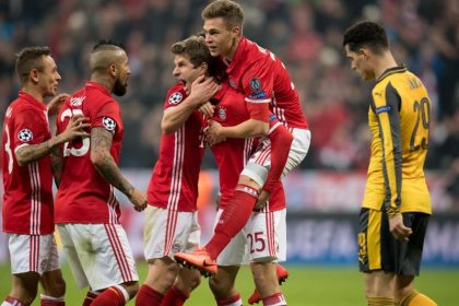 Bayern nach Torspektakel auf Viertelfinal-Kurs