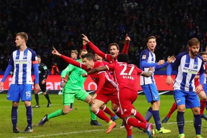 Lewandowski rettet Bayern Punkt in Berlin