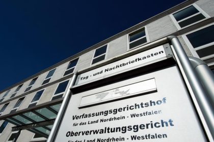 Klagen gegen negative Asylbescheide verdoppeln sich jährlich – 200.000 in diesem Jahr