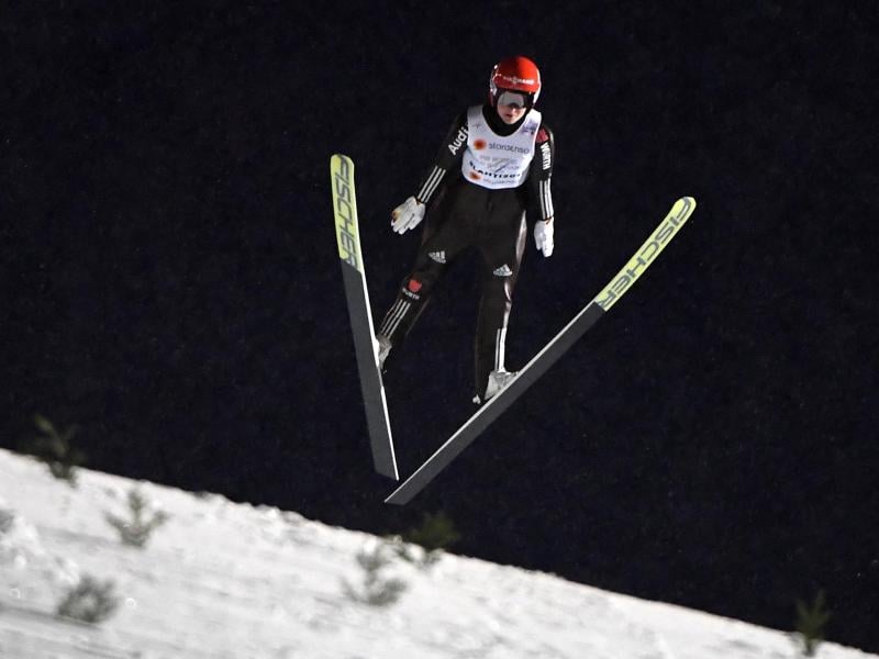 Skispringerin Carina Vogt erneut Weltmeisterin