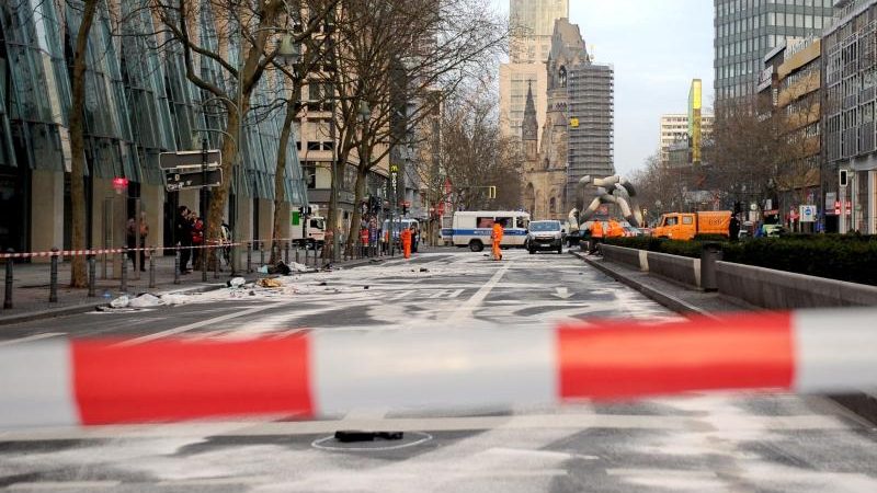 Berliner Ku’damm-Raser wegen Mordes zu lebenslangen Haftstrafen verurteilt