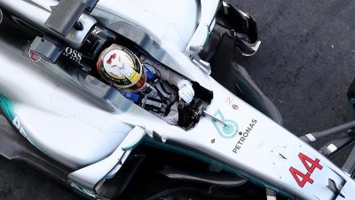 Hamilton führt Mercedes zu Bestzeit bei Formel-1-Tests