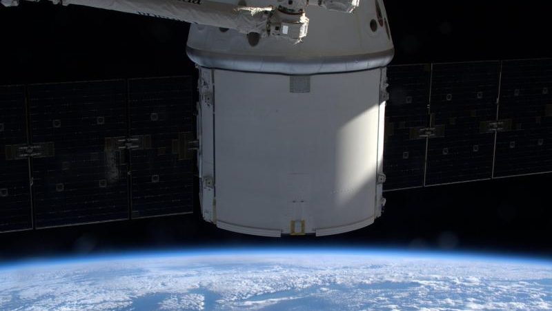 SpaceX-Astronauten treten von ISS Rückweg zur Erde an