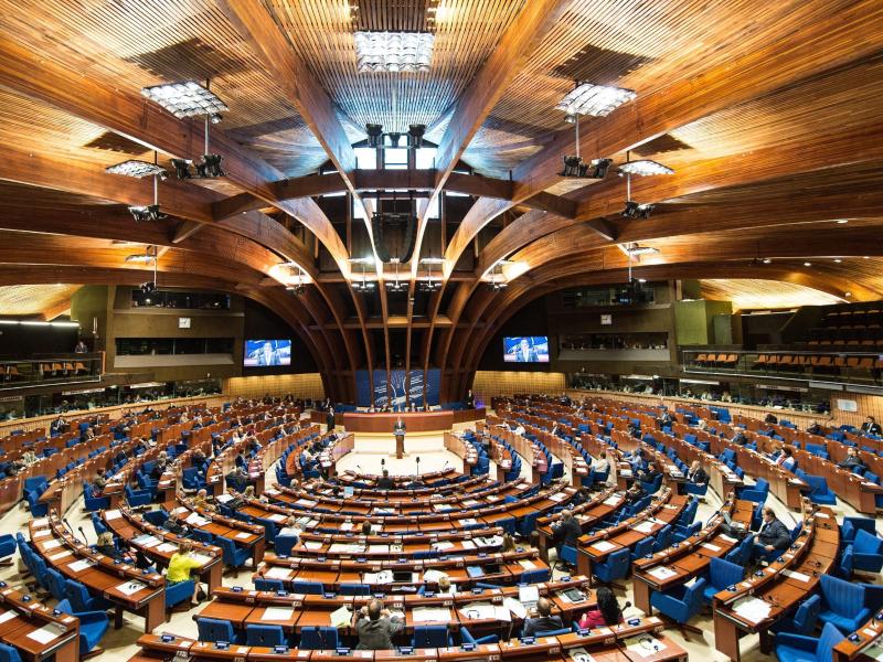 Europarats-Parlamentarier heben nach heftigen Debatten Sanktionen gegen Russland auf