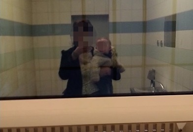 GEZ-Verhaftung: Mutter mit Baby in Zelle gesteckt wegen nichtgezahlter Rundfunkgebühr