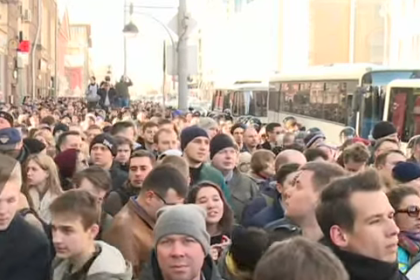 Tausende Menschen demonstrieren in Russland gegen Korruption + Livestream aus Moskau