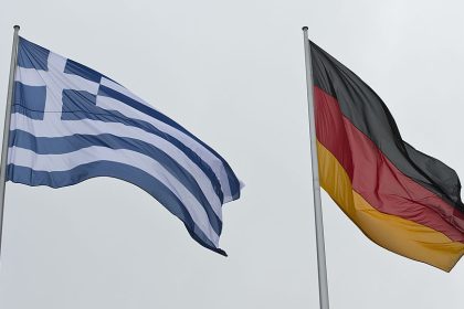 Griechenland weigert sich Mehrwertsteuer zu erhöhen – Berlin prüft nochmals letztes 15 Milliarden-Paket