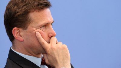 Bundesregierung weist NS-Vergleich Erdogans als „absurd und deplatziert“ zurück