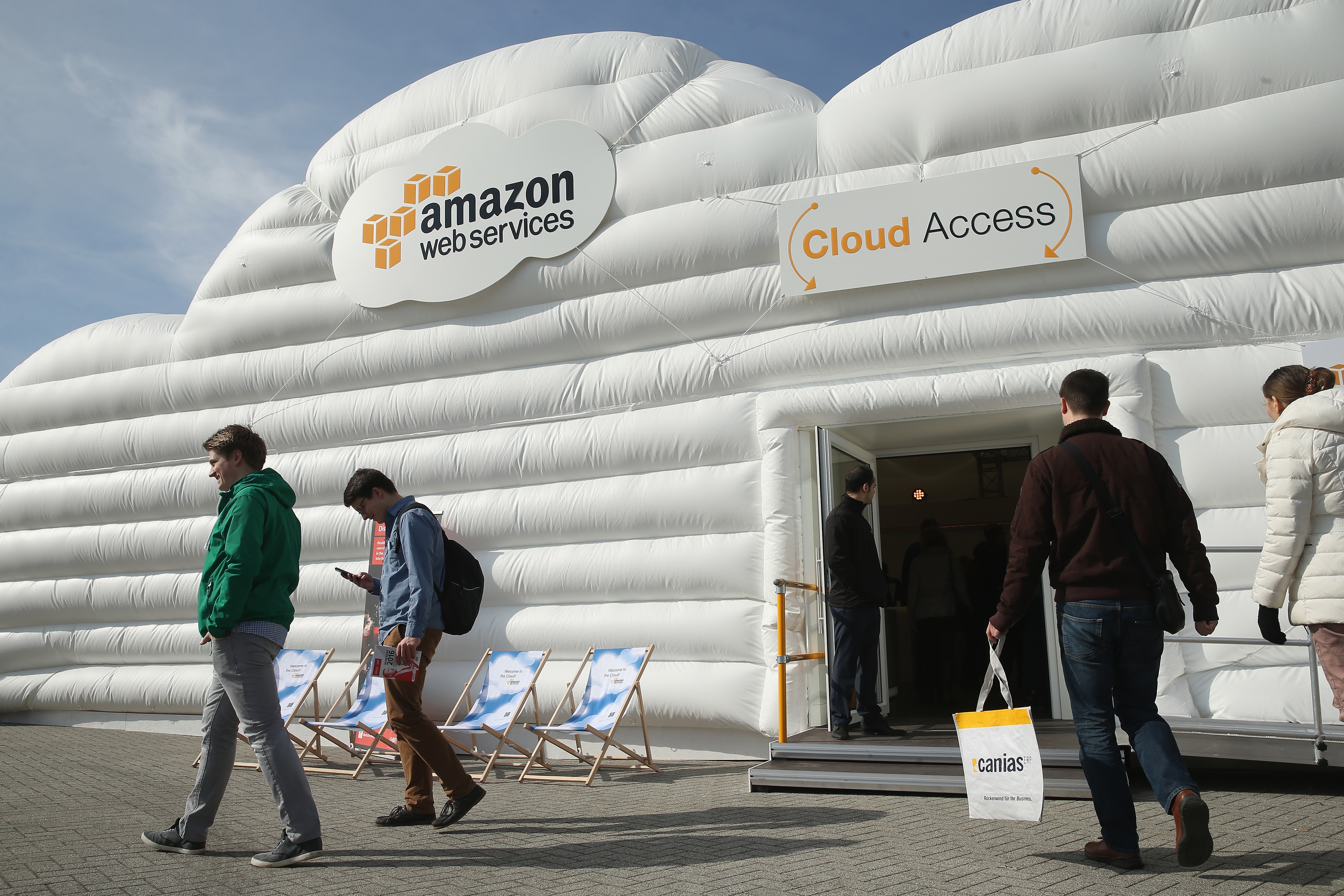 Wegen Tippfehler: Amazon-Mitabeiter schaltet Internet teilweise ab