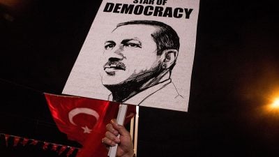 Erdogan und sein Außenminister überziehen Niederlande mit Faschismusvorwürfen