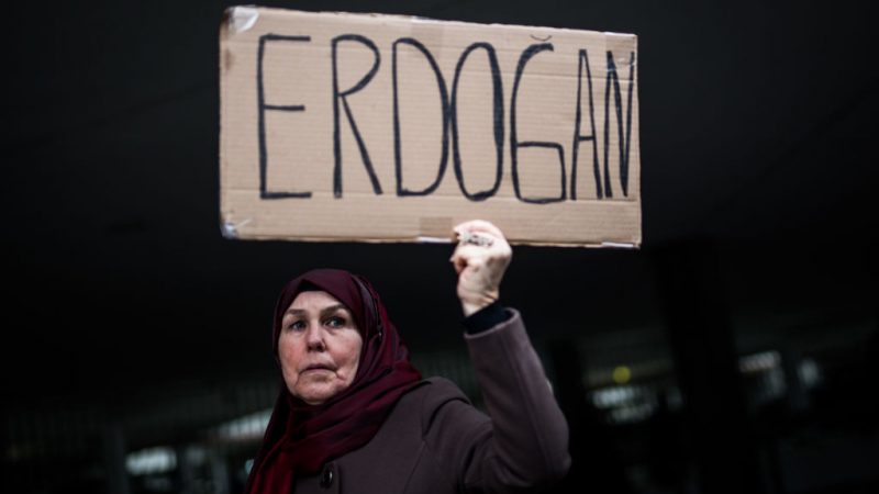 Erdogan wird Nazi-Vergleiche nicht beenden – solange er als „Diktator“ beschimpft wird