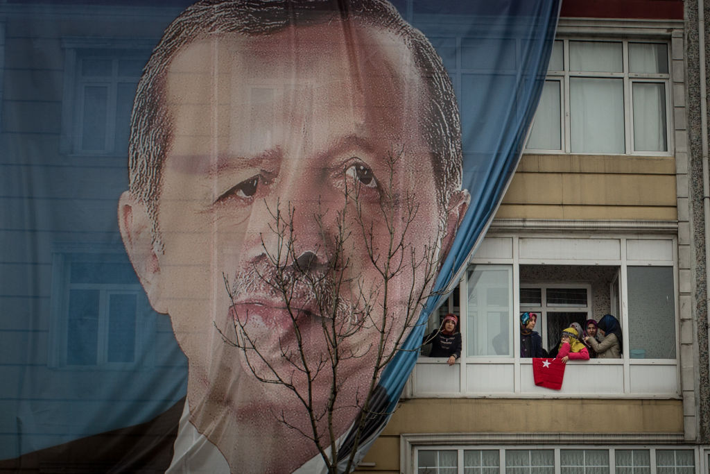 Türkischer Präsident verzweifelt? – Sofuoglu: „Erdogan hat große Angst, das Referendum zu verlieren“