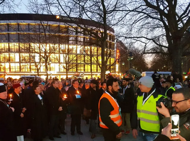 Michael_Mueller_bei_Interreligiöser_Kundgebung_Breitscheidplatz_2