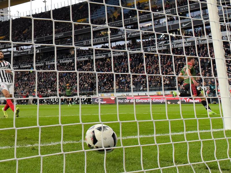 1:2 gegen Freiburg: Eintracht weiter in der Krise
