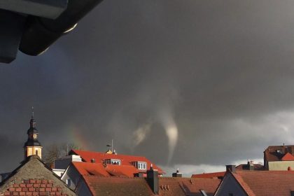 Hessen: Spektakuläre Aufnahmen vom Tornado
