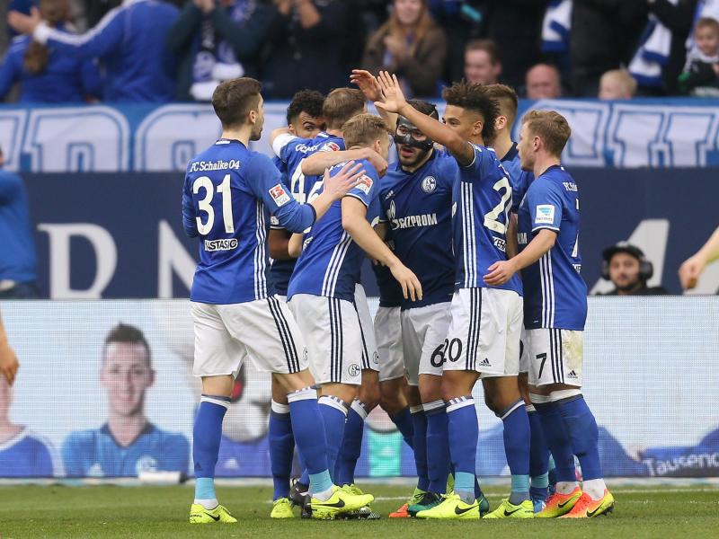 Schalke siegt souverän 3:0 gegen Augsburg