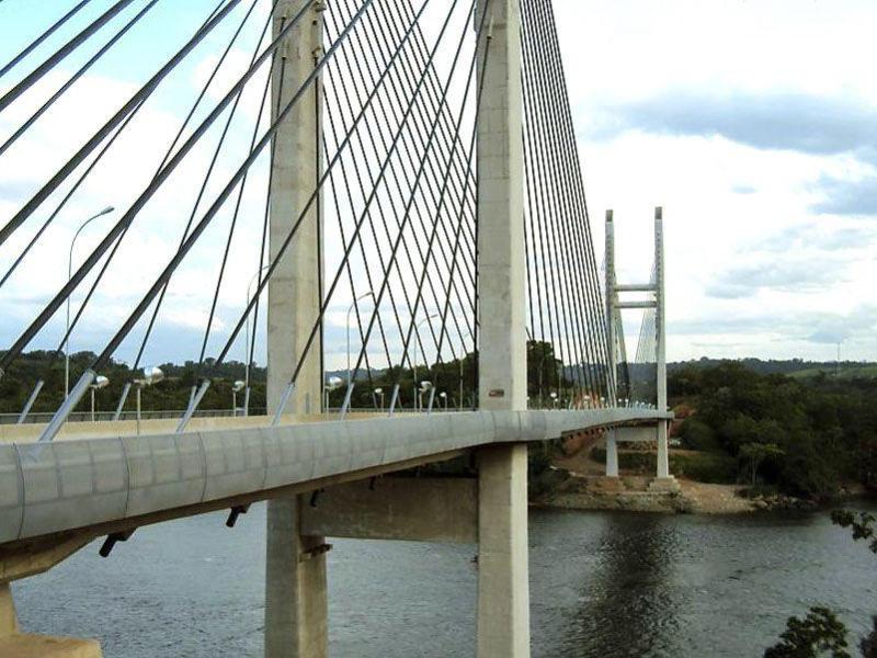 Brasilien: Erste Grenzbrücke zwischen EU und Südamerika eröffnet