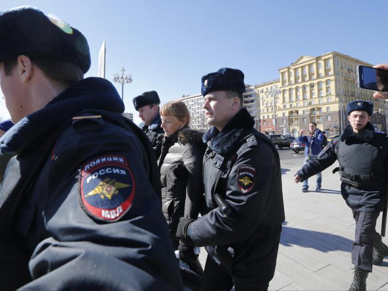 Mehr als 270 Festnahmen bei landesweiten Protesten gegen Putin