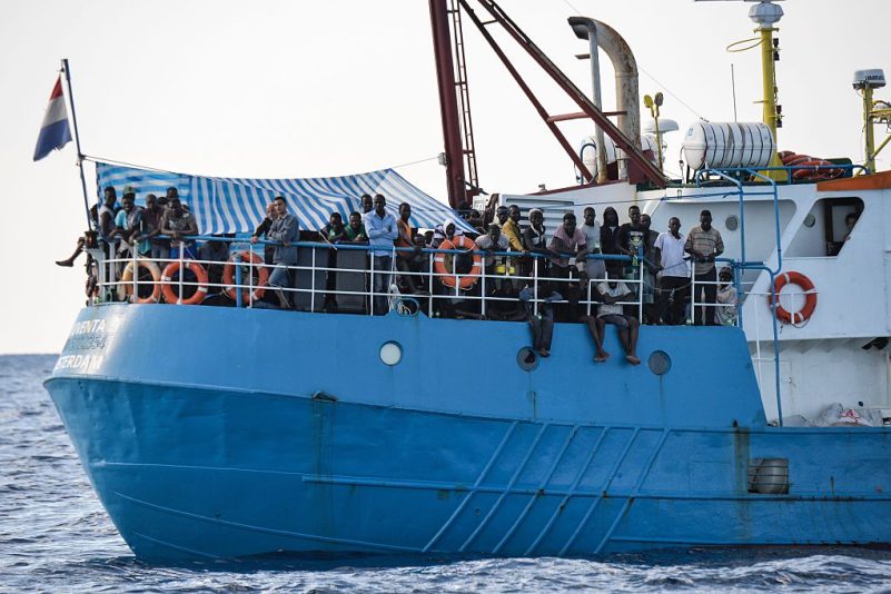 Bystron: „Die Bundesregierung finanziert Migrationslobby mit 100 Millionen Euro im Jahr – das ist grob verfassungswidrig“