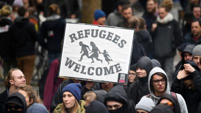 Anti-AfD-Demos in Köln verlaufen „überwiegend friedlich“ – Einige Bilder