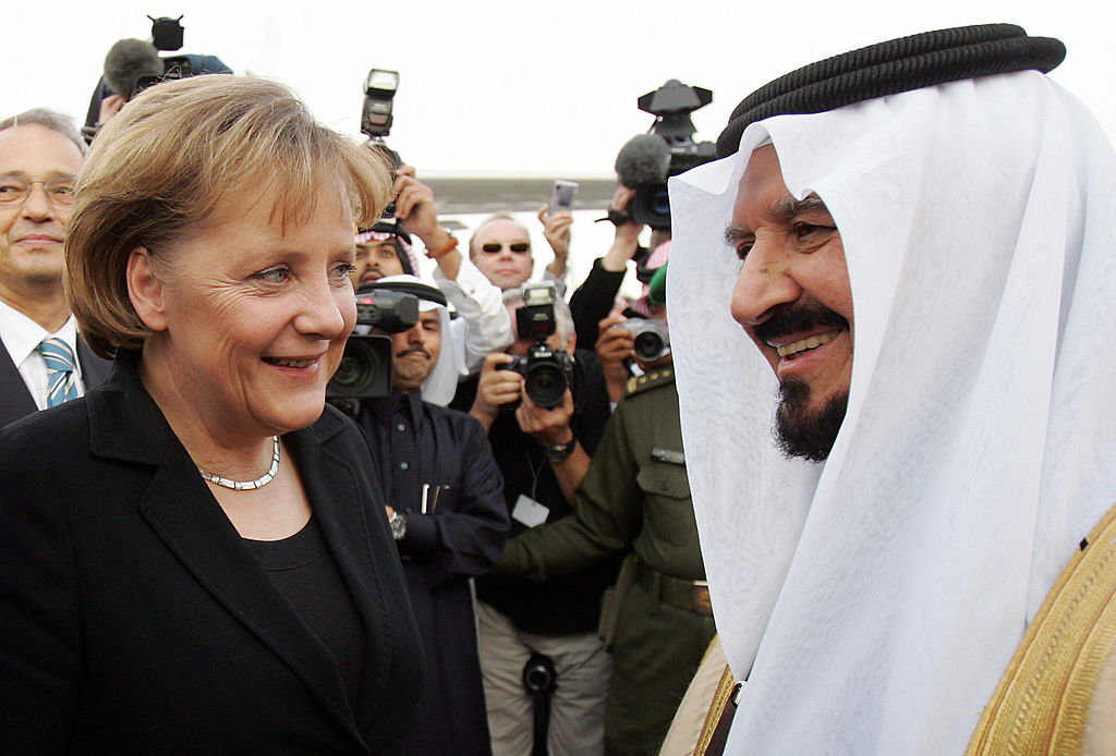 Saudi-Arabien lobt Beziehungen zu Deutschland – Kanzlerin Merkel reist mit Wirtschaftsdelegation