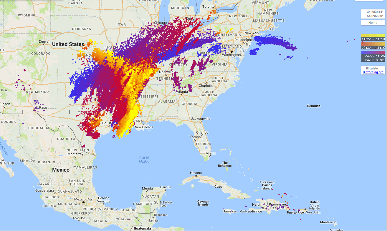 USA: Unwetter, Tornados und Sturzfluten in Texas, Missouri, Arkansas – 60.000 Blitze in zwei Stunden