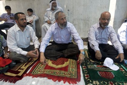 Israel nimmt palästinensische Abgeordnete wegen “Hamas-Aktivitäten” fest – Über 6500 Palästinenser ohne Anklage in Israel inhaftiert