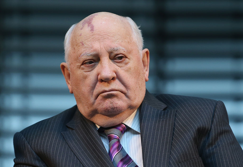 Gorbatschow hat den Eindruck „die Welt stelle sich auf einen Krieg ein“