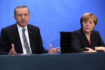 Erdogan bei Deutschtürken weniger beliebt als Merkel