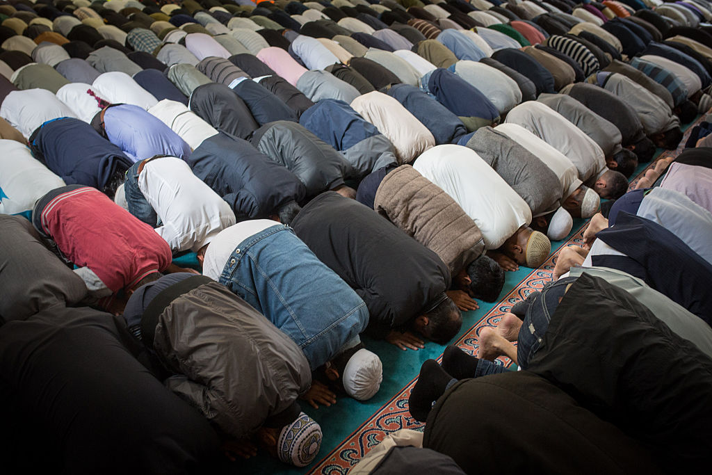 Seehofer: Der Islam gehört nicht zu Deutschland – Muslime aber schon