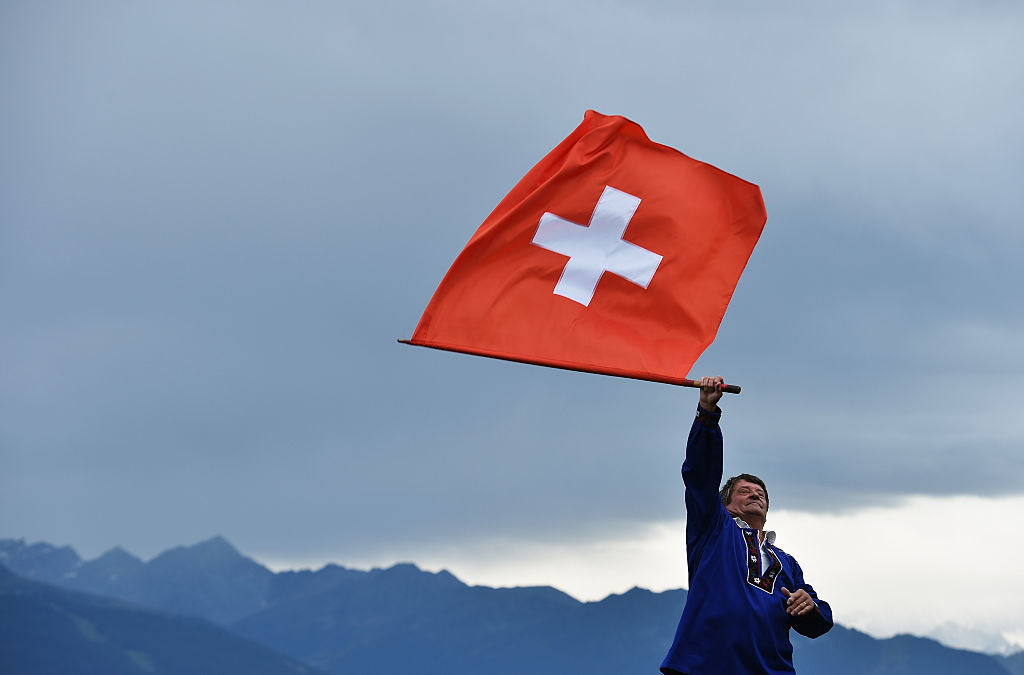 Schweizer Kantonsabgeordnete wegen Schleppertätigkeit verurteilt