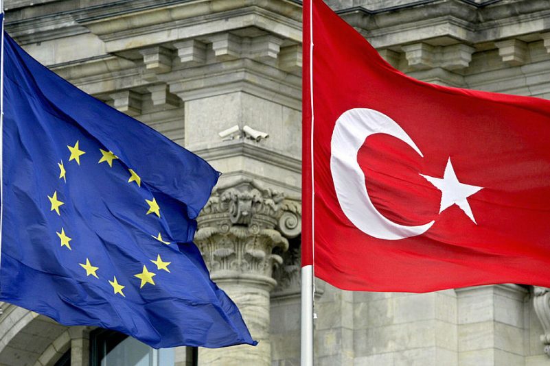 Mangelhafte demokratische Fortschritte: EU-Parlament streicht 70 Millionen Euro an Beitrittshilfe für die Türkei