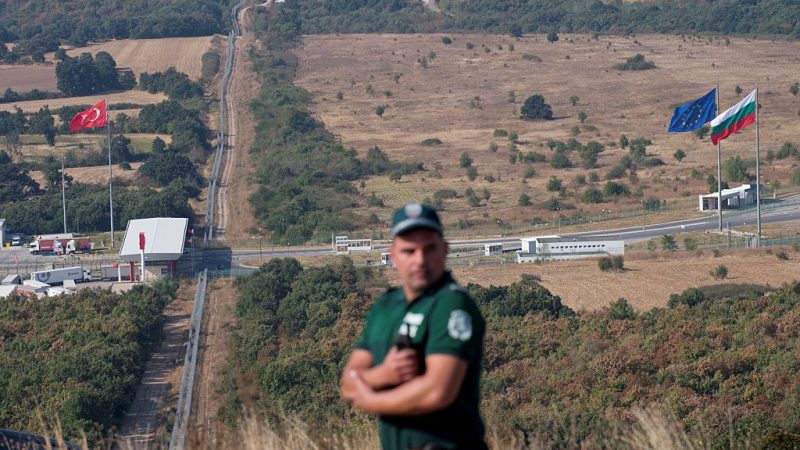 Bulgarien nimmt fünf deutsche mutmaßliche Terrorunterstützer an der Grenze zur Türkei fest