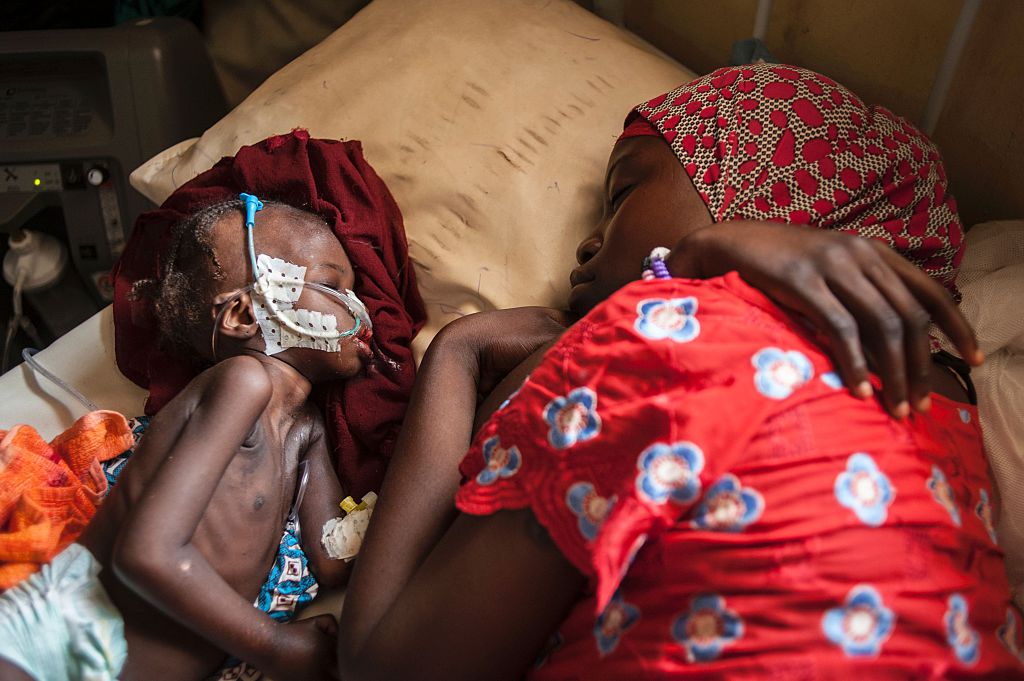 Gabriel bittet um mehr Hilfsgelder für Hungernde in Afrika und im Jemen – Mehr Geld für Rüstung als für humanitäre Hilfe