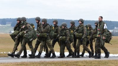 Rechnungshof kritisiert Freibad-Besuche während der Dienstzeit bei der Bundeswehr