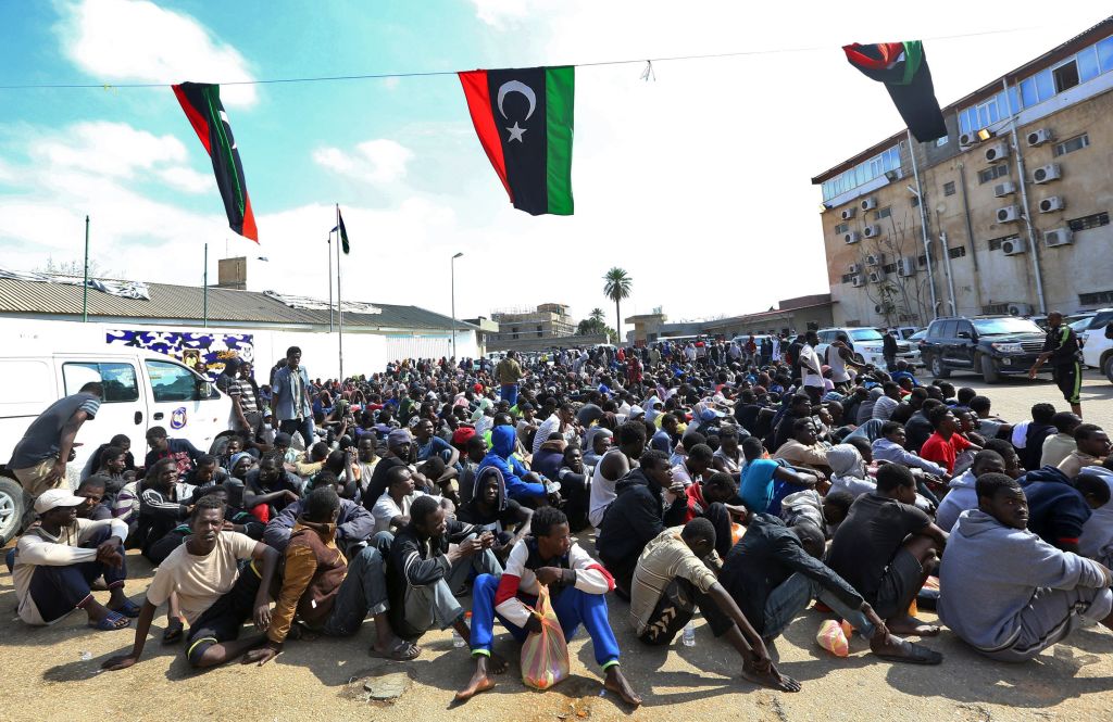 Afrikanische Flüchtlinge zieht es nach Libyen – „Migrationsstrom“ reißt nicht ab