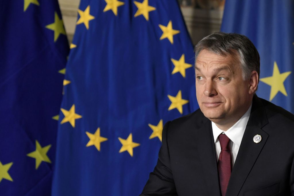 EU-Haushalt: Weniger Geld für Bauern und regionale Entwicklung, mehr Geld für Migrantenaufnahme – Orban droht mit Veto