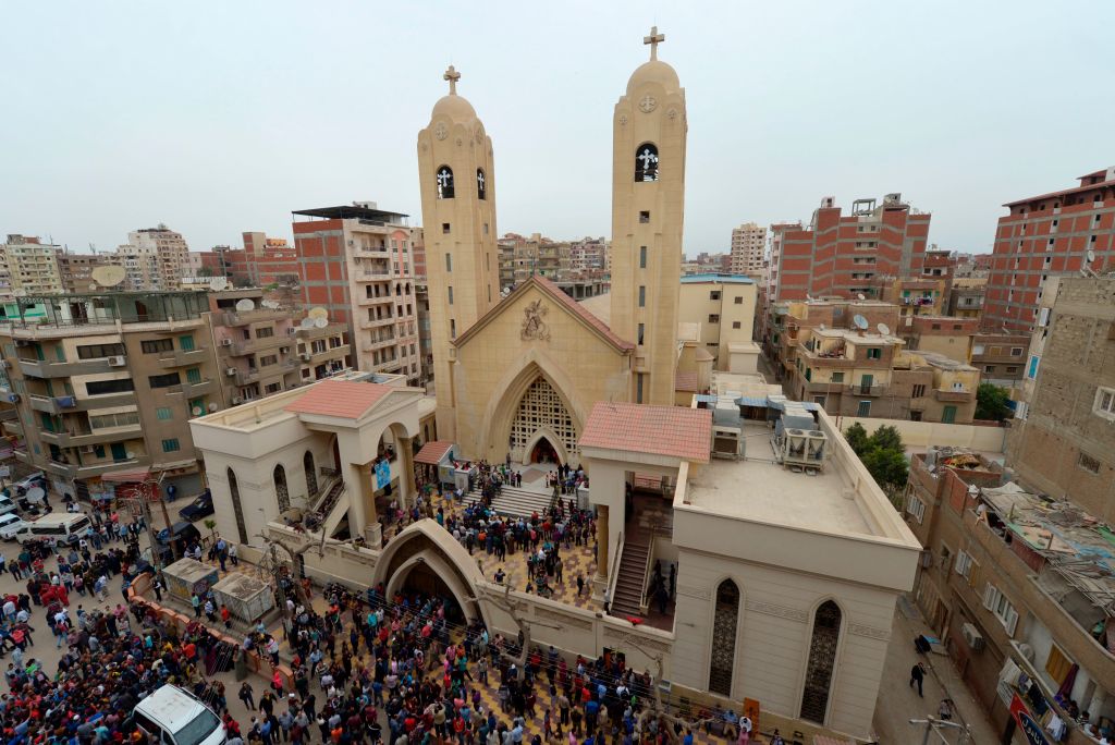 Ägyptens Staatschef besucht nach Anschlägen auf Kirchen den Papst der Kopten